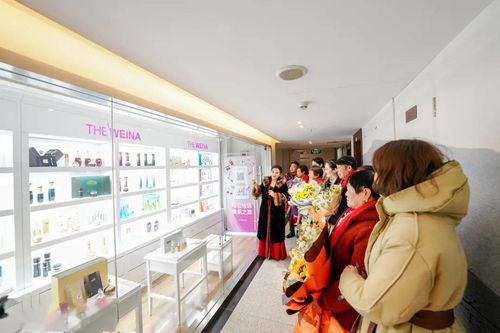 孝行天下，情满泓姿 以美容服务为桥梁，让爱回家