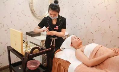 美容师开店必备资格证详解 奕智优学助你轻松合规经营